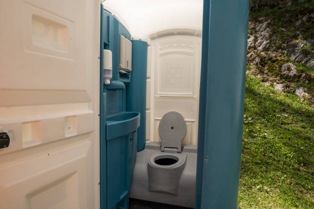 Portable Toilet Options We Offer in Long Grove, IL